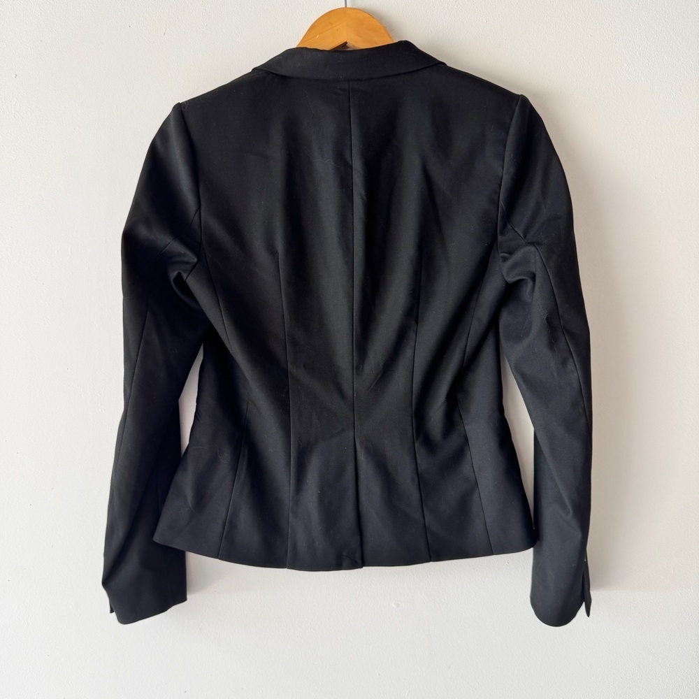 H&M - Fitted Style Tailored Blazer in Black - Picture 2 of 4